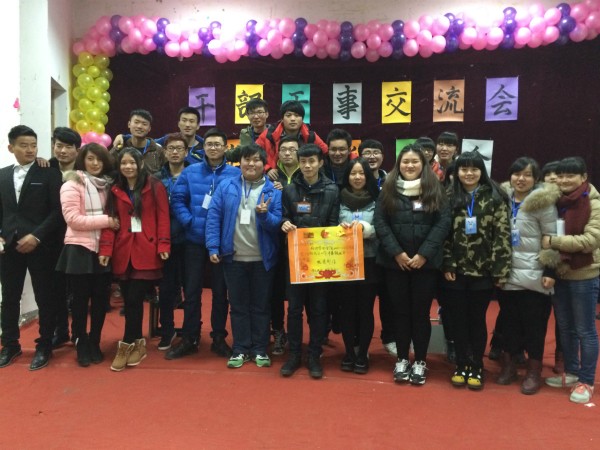 照片.jpg 照片.jpg