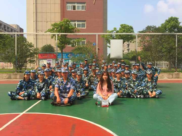 军训.jpg 军训.jpg