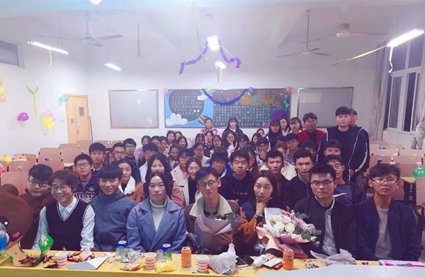 遇见1_副本.jpg 遇见1_副本.jpg