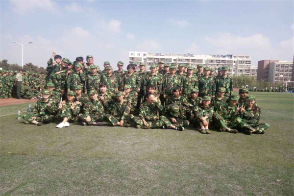 军训1.png
